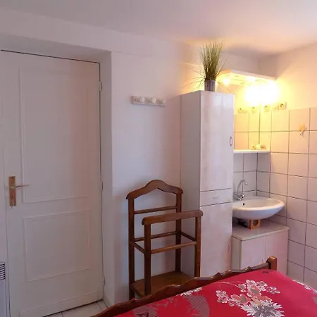 Villa Augustin - Maison Mitoyenne Avec Sa Piscine Privee - 6 Personnes